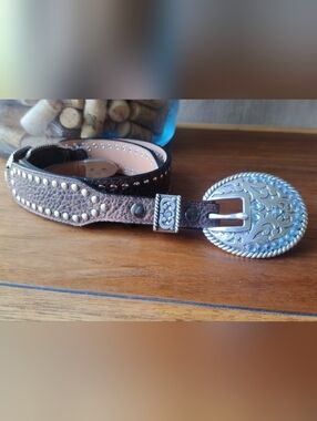 Ariat Women's Rhinestone Studden Full Grain Leather Belt